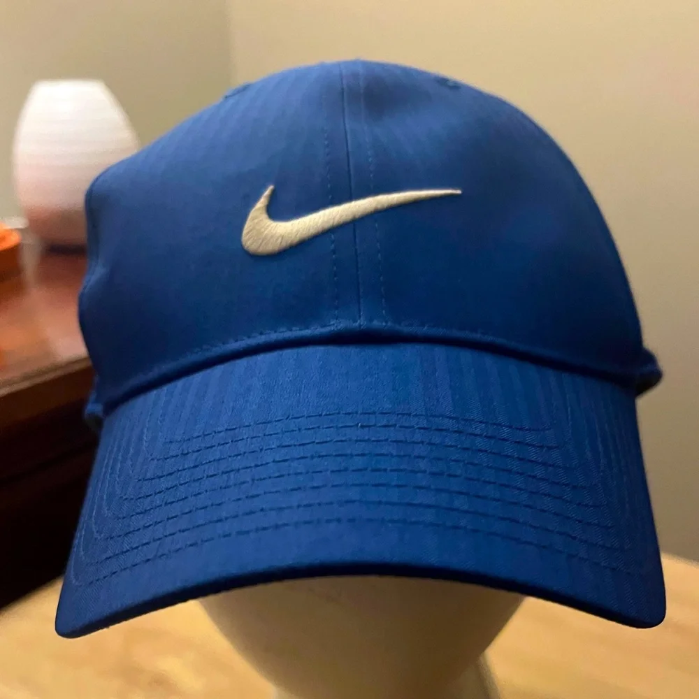 Nike Dri Fit Legacy 91 Hat Blue Cap Adjustable Center Swoosh Logo Golf - Picture 1 of 8